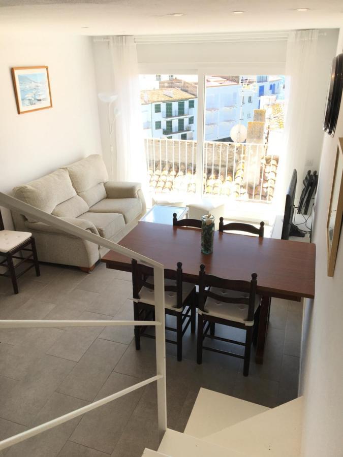Villa TÒRTORA - Casa en el centro con vistas al mar Cadaqués Exterior foto